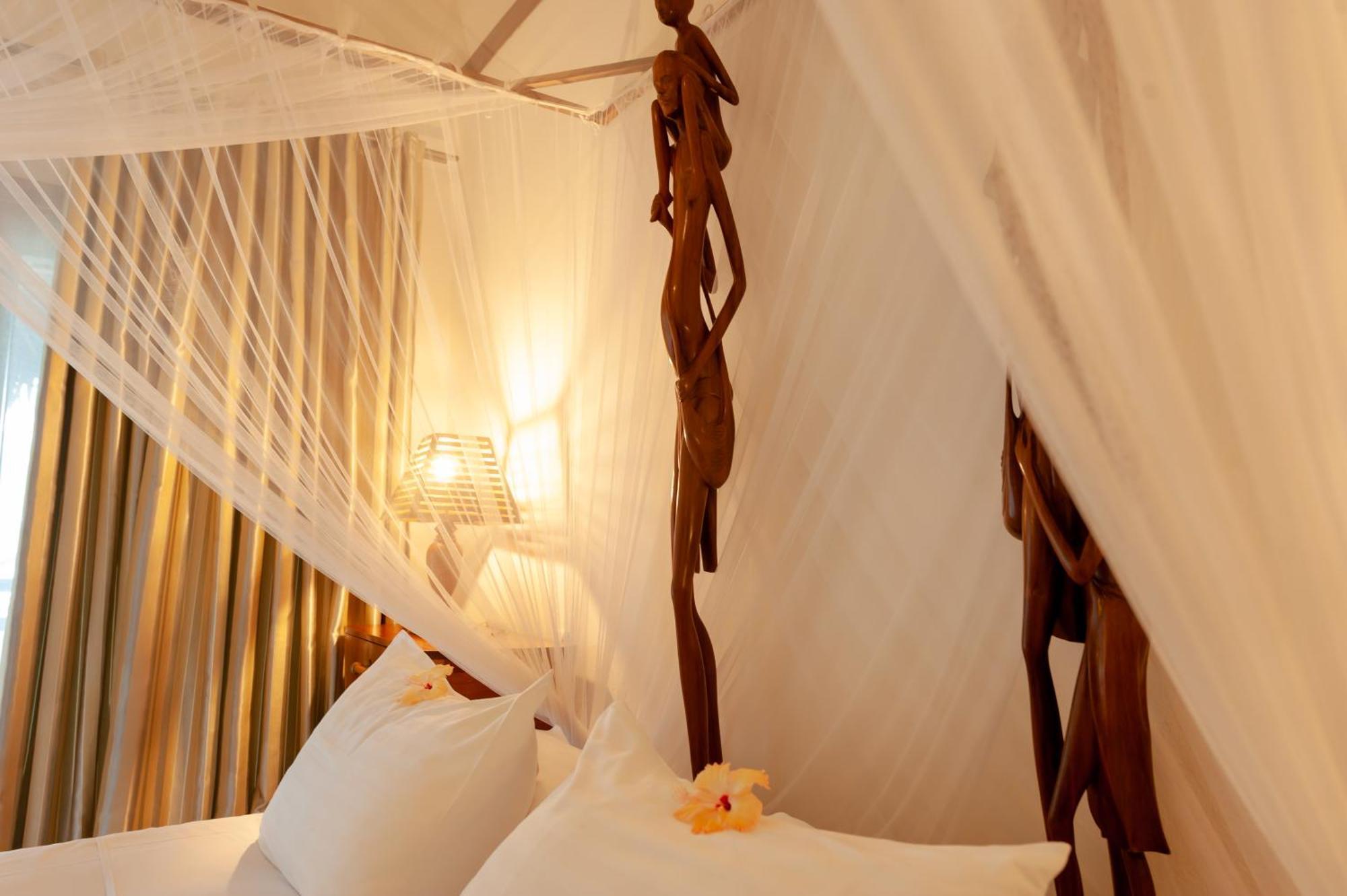 Nosy Be Hotel & Spa Ambondrona  Dış mekan fotoğraf